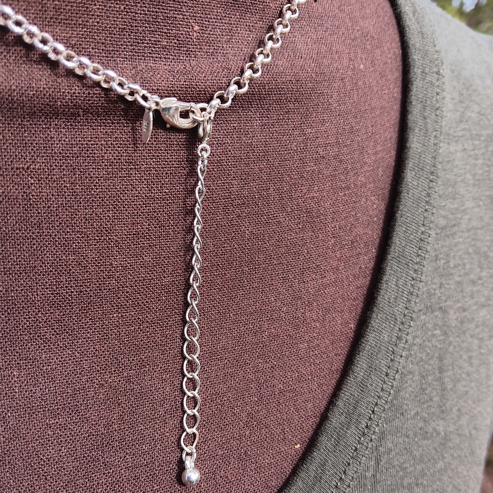 Avon Silver Tone Rings Chain Necklace Adjustable - Picture 4 of 5